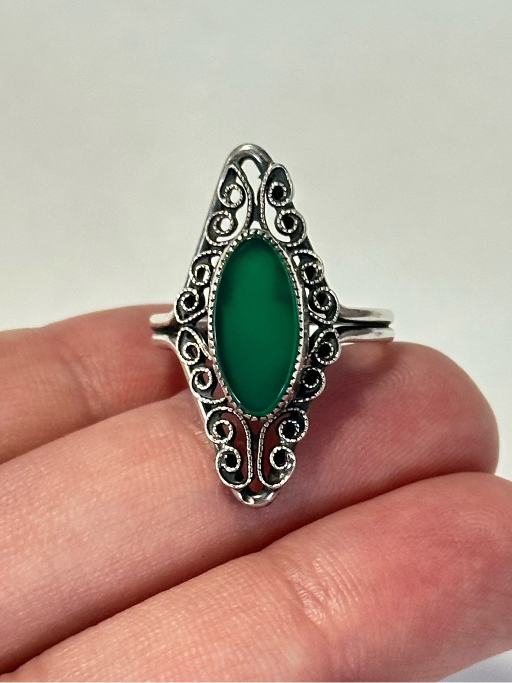 Beau Sterling Silver Green Glass Filigree Adjustable Ring Dark Academia Fairy